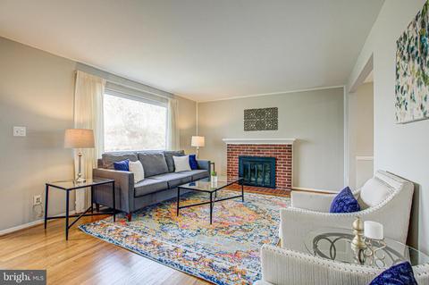 7505 Lauralin Pl, Springfield, VA 22150 photo 4