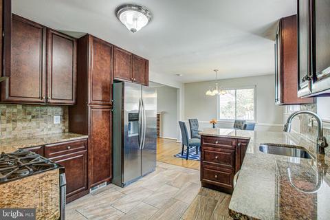 7505 Lauralin Pl, Springfield, VA 22150 photo 12