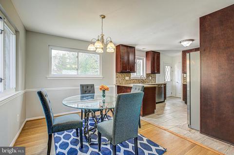 7505 Lauralin Pl, Springfield, VA 22150 photo 7