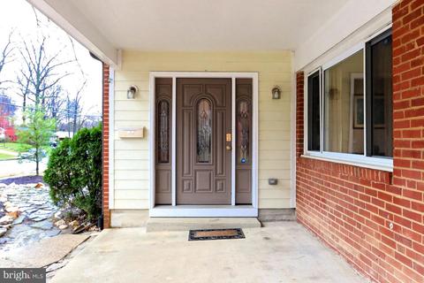 7429 Long Pine Dr, Springfield, VA 22151 photo 3