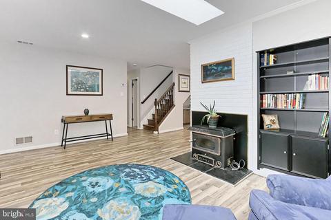 7429 Long Pine Dr, Springfield, VA 22151 photo 8