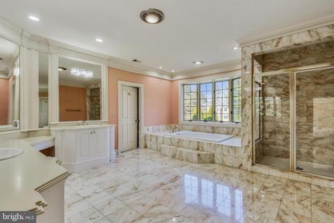 7798 Karen Forest Dr, Mclean, VA 22102 photo 14