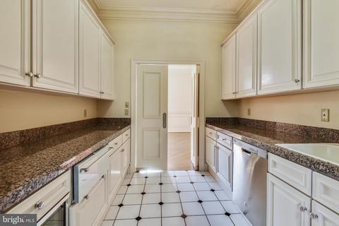 7798 Karen Forest Dr, Mclean, VA 22102 photo 7