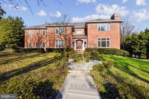 7798 Karen Forest Dr, Mclean, VA 22102 photo 1
