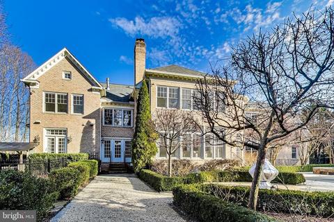 8893 Windy Ridge Way, Mclean, VA 22102 photo 3