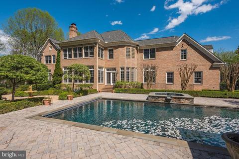 8893 Windy Ridge Way, Mclean, VA 22102 photo 4