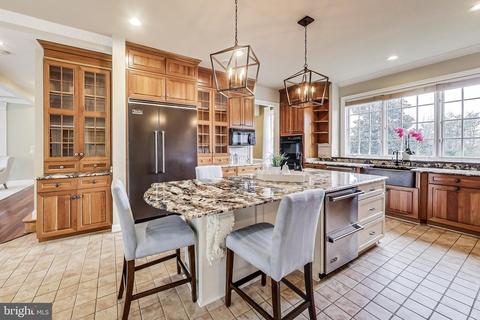 8893 Windy Ridge Way, Mclean, VA 22102 photo 22