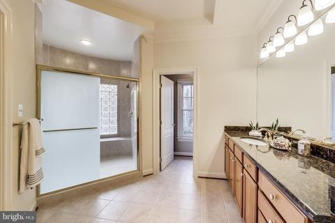 8893 Windy Ridge Way, Mclean, VA 22102 photo 35