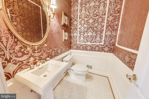 8893 Windy Ridge Way, Mclean, VA 22102 photo 29