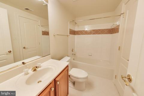 8893 Windy Ridge Way, Mclean, VA 22102 photo 46