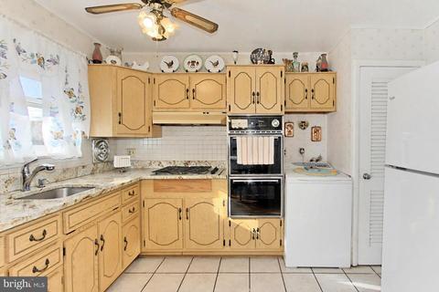 6907 Constance Dr, Springfield, VA 22150 photo 15