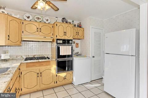 6907 Constance Dr, Springfield, VA 22150 photo 16