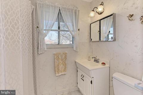 6907 Constance Dr, Springfield, VA 22150 photo 26