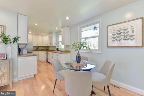 1405 Pathfinder Ln, Mclean, VA 22101 photo 13