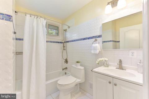 1405 Pathfinder Ln, Mclean, VA 22101 photo 31