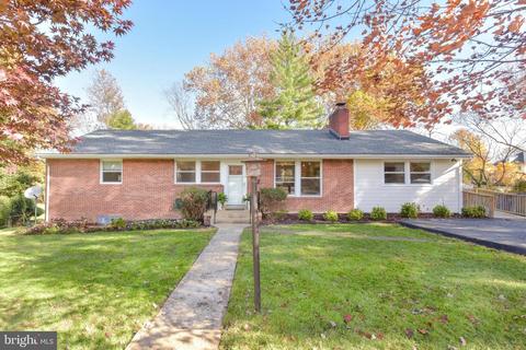1405 Pathfinder Ln, Mclean, VA 22101 photo 2