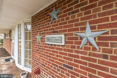 7303 Dickenson St, Springfield, VA 22150 photo 4