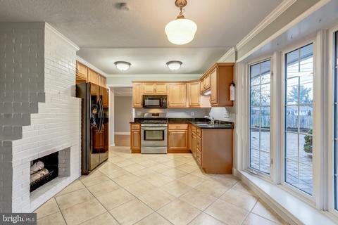 7303 Dickenson St, Springfield, VA 22150 photo 13