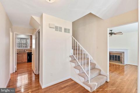6809 Huntsman Blvd, Springfield, VA 22152 photo 6
