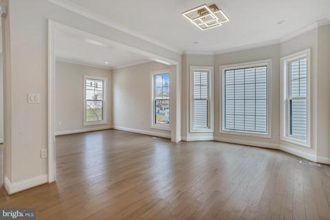 6811 Dillon Ave, Mclean, VA 22101 photo 4