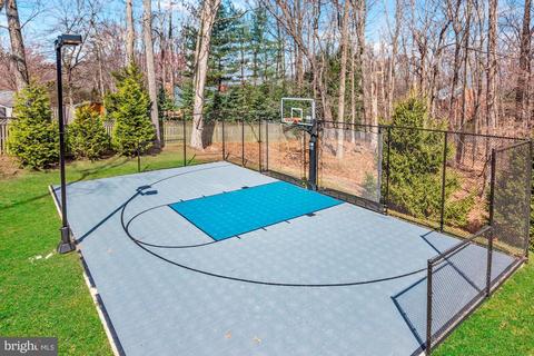 7826 Swinks Mill Ct, Mclean, VA 22102 photo 37