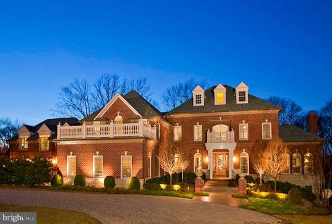 7826 Swinks Mill Ct, Mclean, VA 22102 photo 3