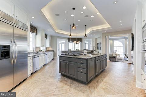 7826 Swinks Mill Ct, Mclean, VA 22102 photo 12