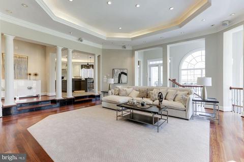 7826 Swinks Mill Ct, Mclean, VA 22102 photo 9