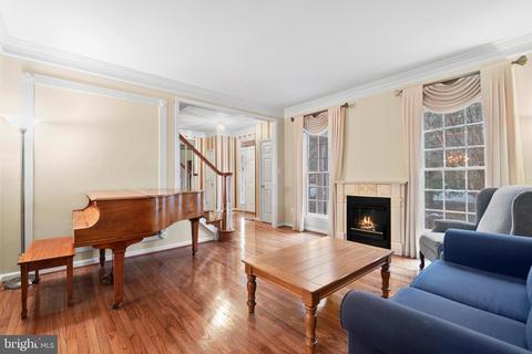 5402 Backlick Woods Ct, Springfield, VA 22151 photo 9