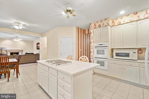 5402 Backlick Woods Ct, Springfield, VA 22151 photo 30