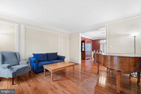 5402 Backlick Woods Ct, Springfield, VA 22151 photo 10