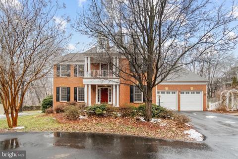 5402 Backlick Woods Ct, Springfield, VA 22151 photo 3