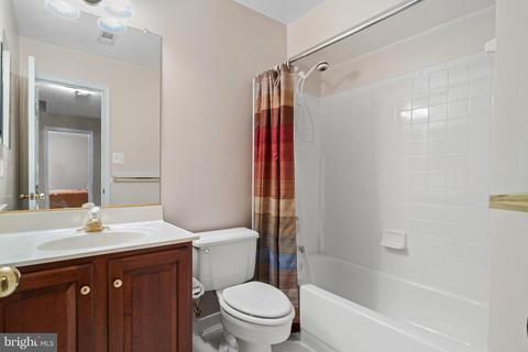 5402 Backlick Woods Ct, Springfield, VA 22151 photo 39
