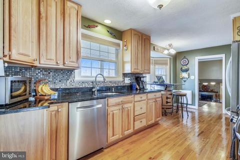 6823 Reynard Dr, Springfield, VA 22152 photo 24