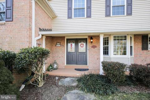 6823 Reynard Dr, Springfield, VA 22152 photo 8