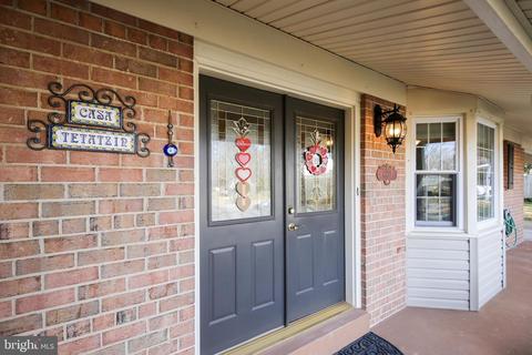 6823 Reynard Dr, Springfield, VA 22152 photo 17