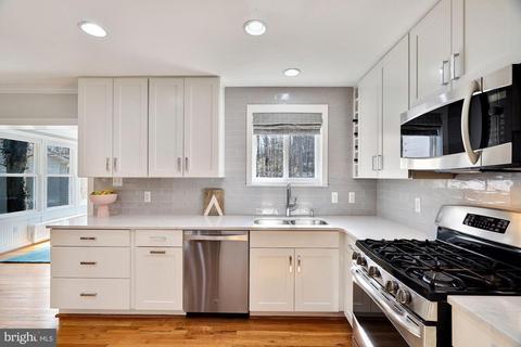 8505 Thames St, Springfield, VA 22151 photo 10