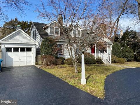 1256 Spring Hill Rd, Mclean, VA 22102 photo 2