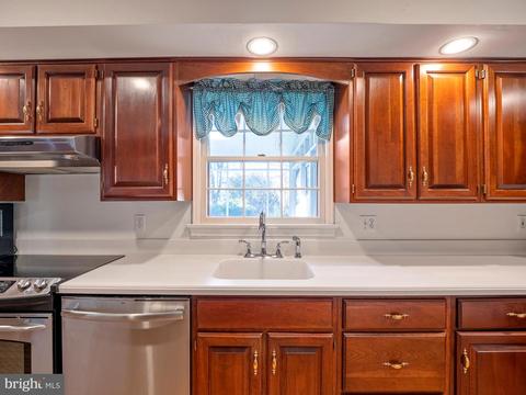 7724 Lewinsville Rd, Mclean, VA 22102 photo 10