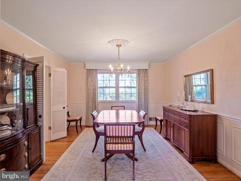 7724 Lewinsville Rd, Mclean, VA 22102 photo 3