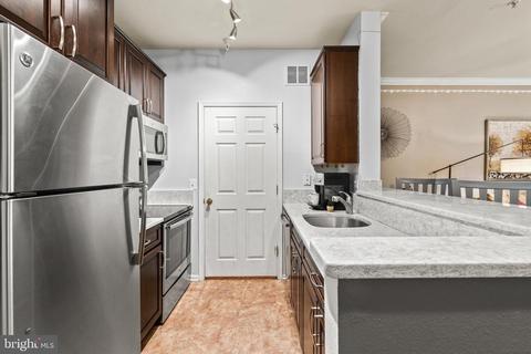 1601 Spring Gate Dr #1115, Mclean, VA 22102 photo 8