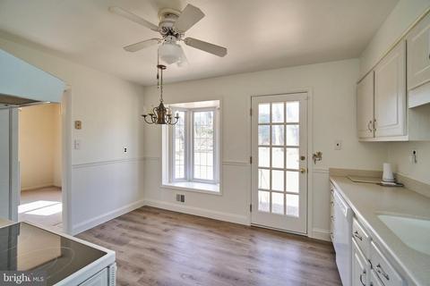 1816 Baldwin Dr, Mclean, VA 22101 photo 10