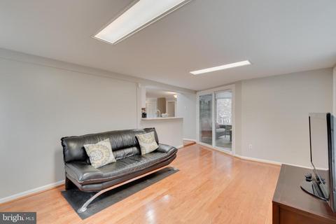 7651 Long Pine Dr, Springfield, VA 22151 photo 12