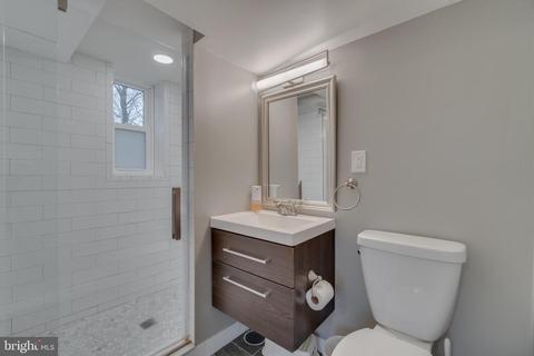 7651 Long Pine Dr, Springfield, VA 22151 photo 31