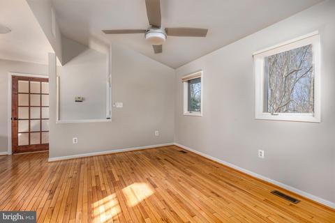 7219 Calamo St, Springfield, VA 22150 photo 6
