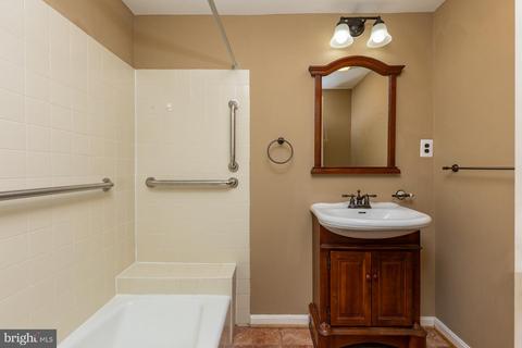 7219 Calamo St, Springfield, VA 22150 photo 33