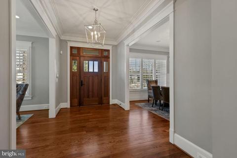 6721 Danforth St, Mclean, VA 22101 photo 3