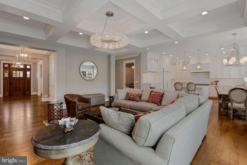 6721 Danforth St, Mclean, VA 22101 photo 9