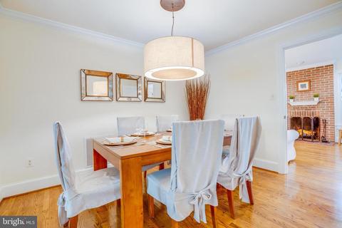 7205 Evans Mill Rd, Mclean, VA 22101 photo 6