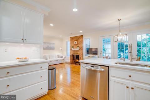 7205 Evans Mill Rd, Mclean, VA 22101 photo 8